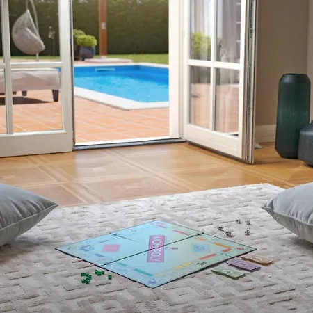 Hermitage Tar-Vabriga